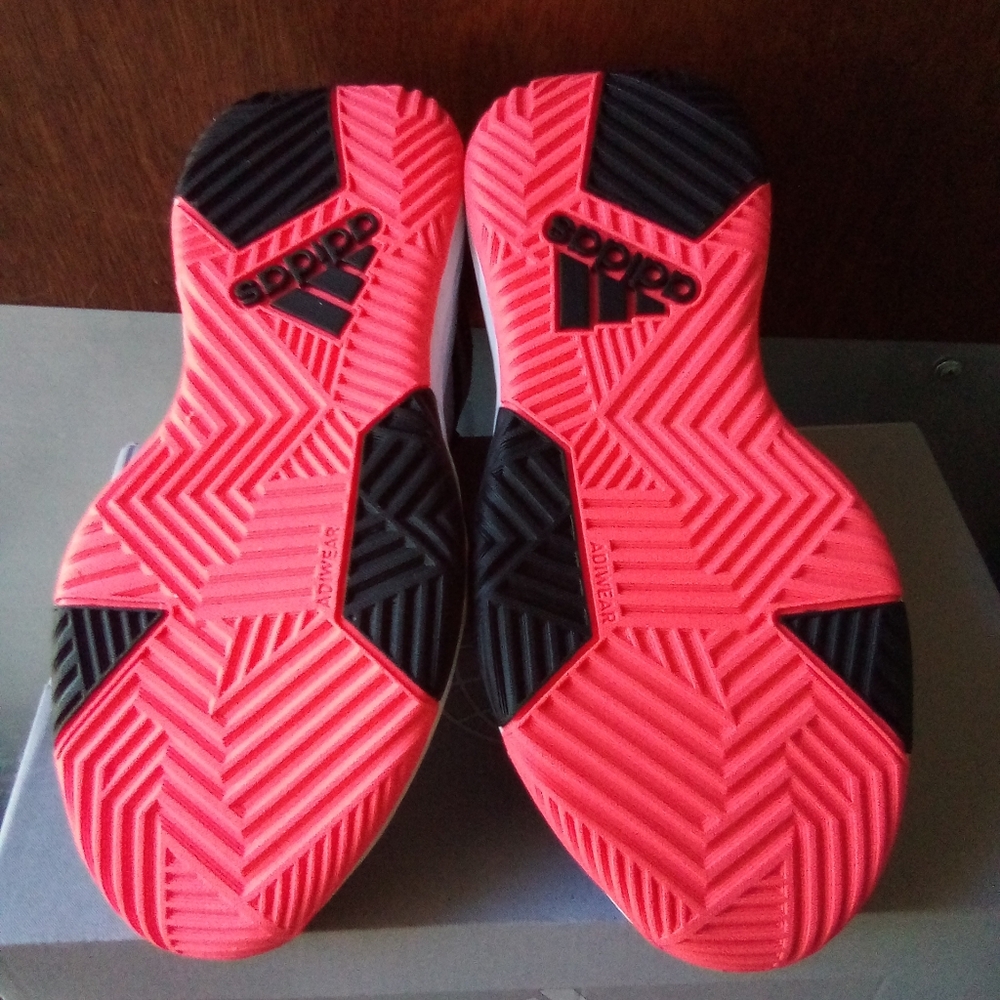 Adidas Black and Pink Sneakers Modern Design - Picture 5 of 6